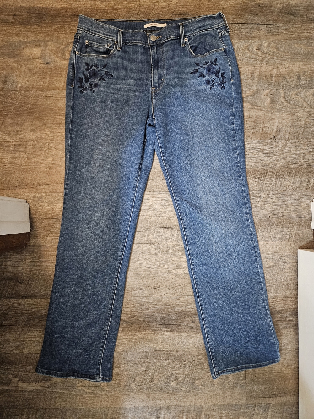 Levi's 505 Straight Jeans With  Embroidered Flowers - Size 12